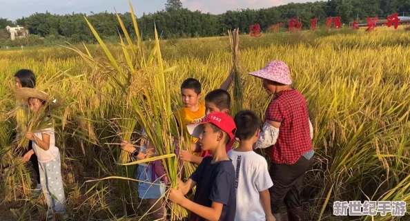 小情侣拔萝卜又叫又疼，展现了他们在田间劳动时的欢声笑语与辛苦付出，体现了爱情中的默契与共同努力